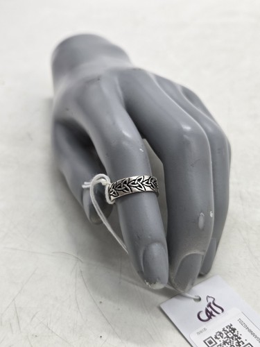 Silver tone celtic knot - silver,