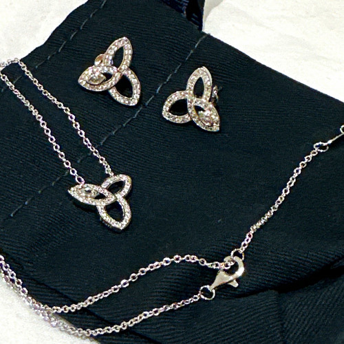 Harry winston necklace pendant - harry,