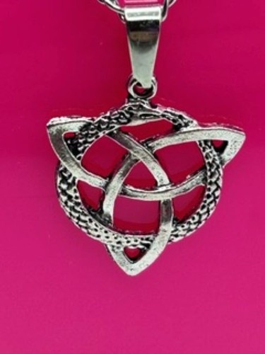 Celtic triquetra pendant - celtic,